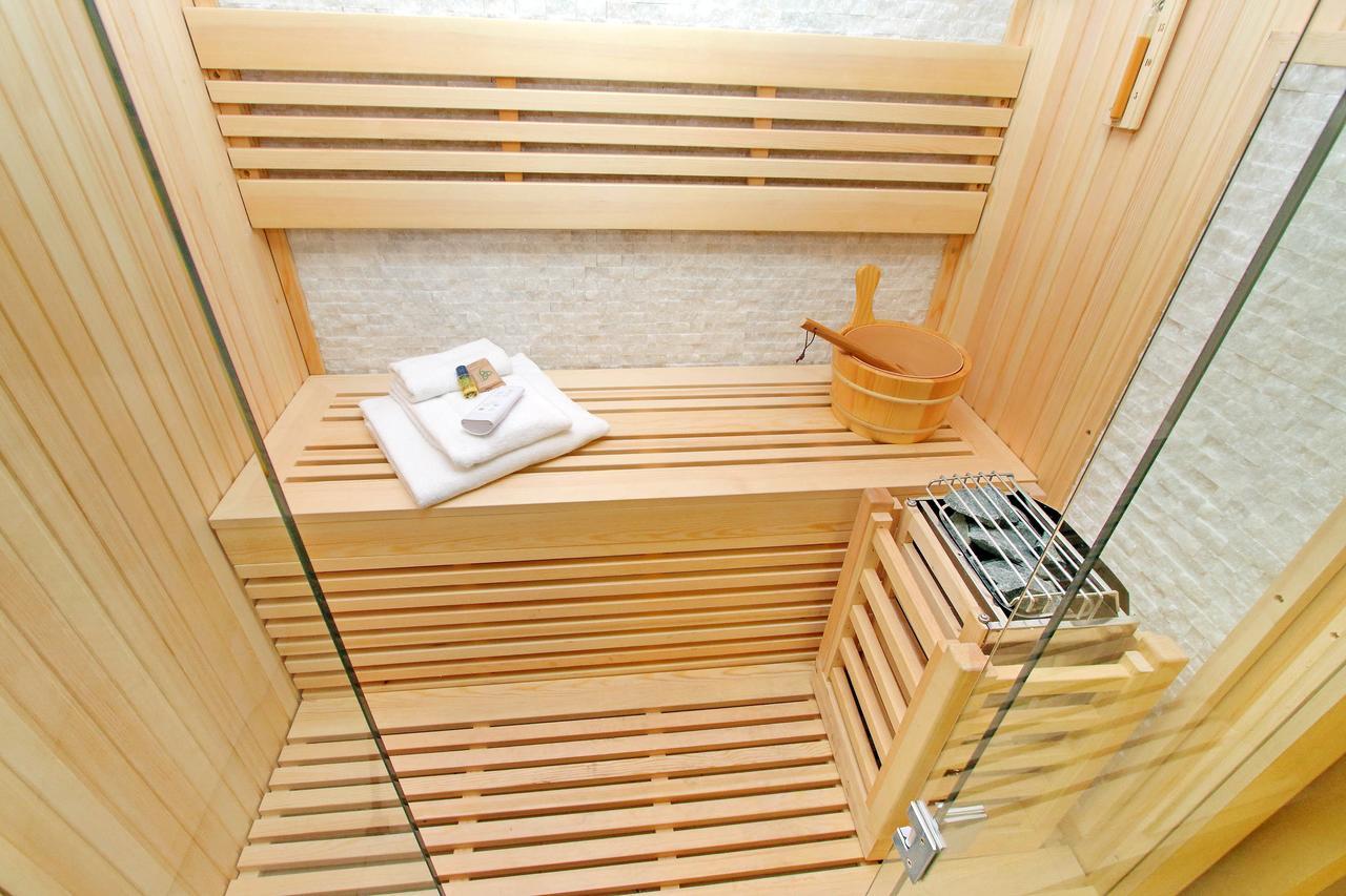 Romac Coronari With Gym, Sauna And Garden Exterior photo